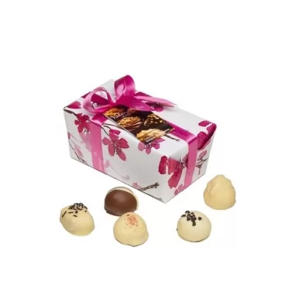 Cutie cu praline asortate de ciocolata belgiana Valentino Cherry Blossom 460g